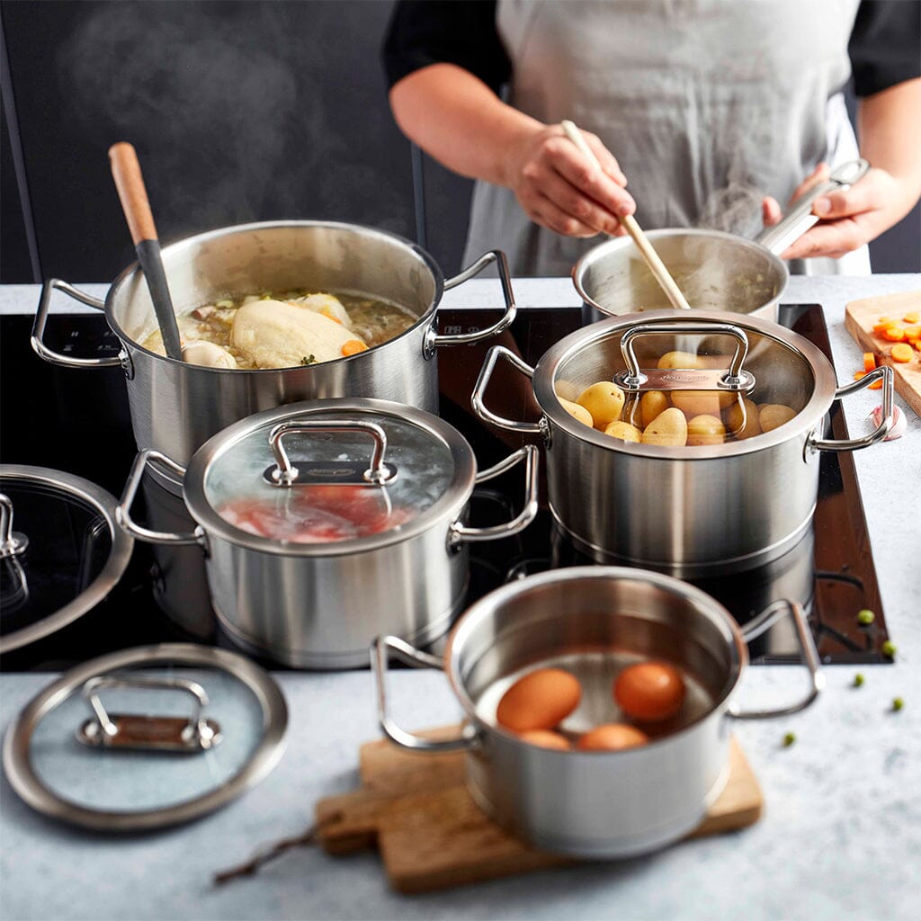 cooking pot