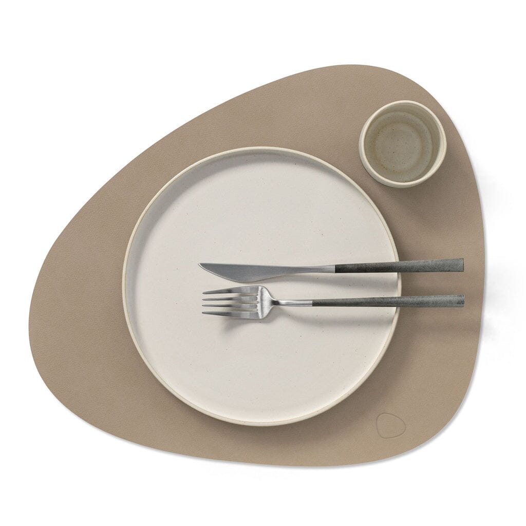 Lind DNA - Placemat Curve L Nupo Klei Bruin Placemat Lind DNA 