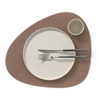 Lind DNA - Placemat Curve L Nupo Truffel Placemat Lind DNA 